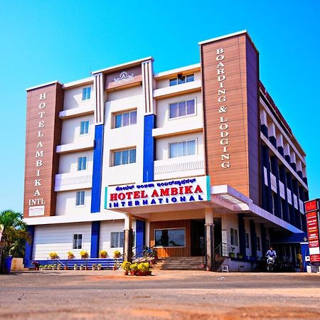 Hotel Ambika International Byndoor Bainduru Kültér fotó