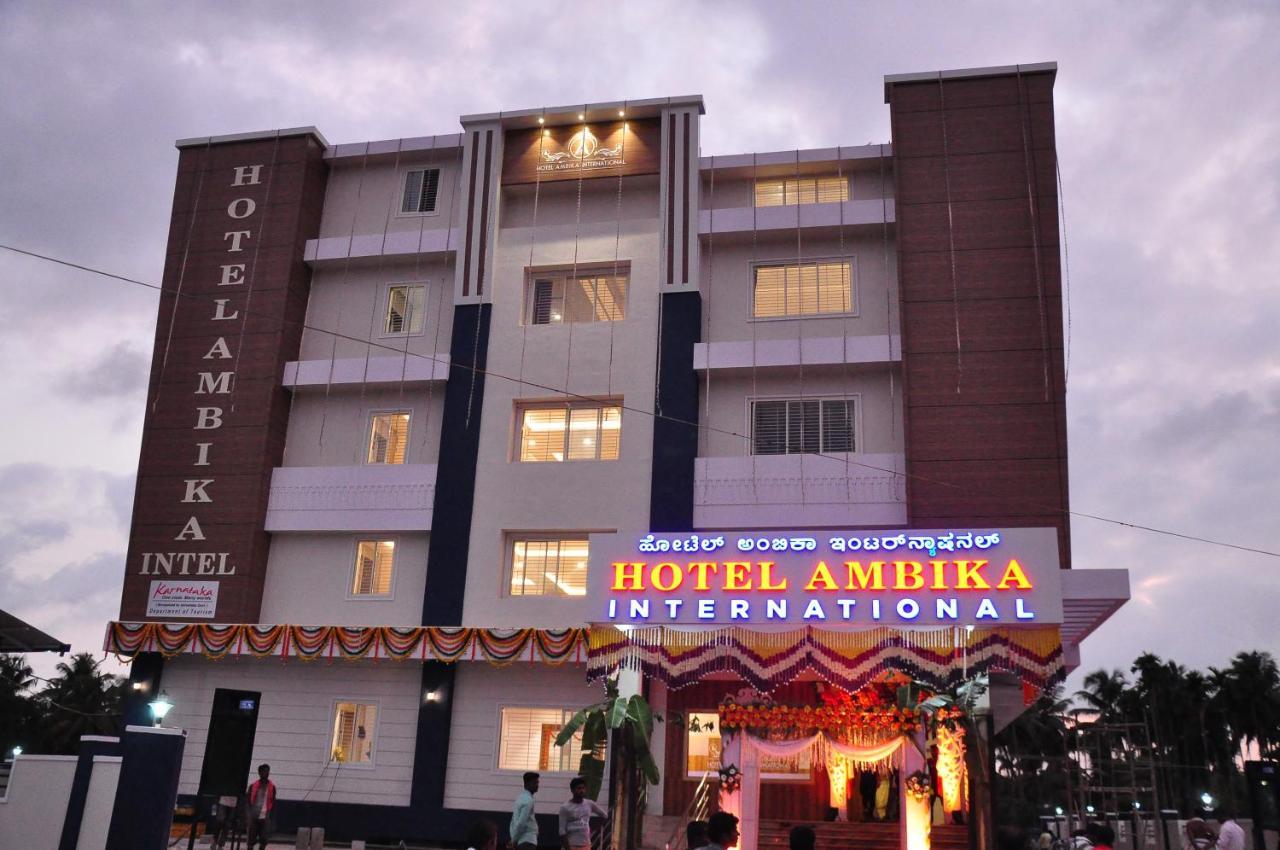 Hotel Ambika International Byndoor Bainduru Kültér fotó