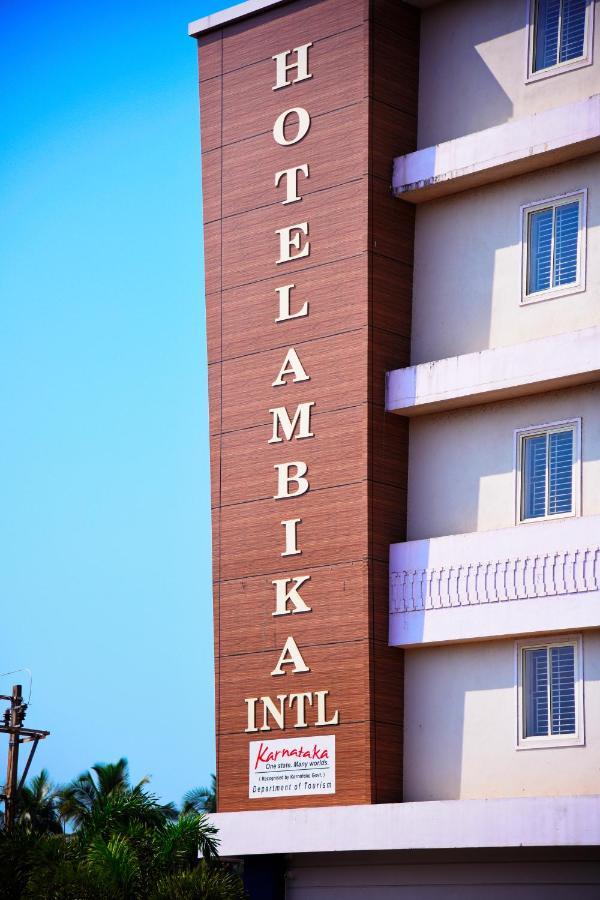 Hotel Ambika International Byndoor Bainduru Kültér fotó